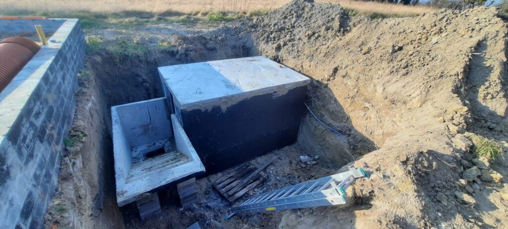 Zalety i zastosowanie szamb betonowych w gospodarstwach domowych